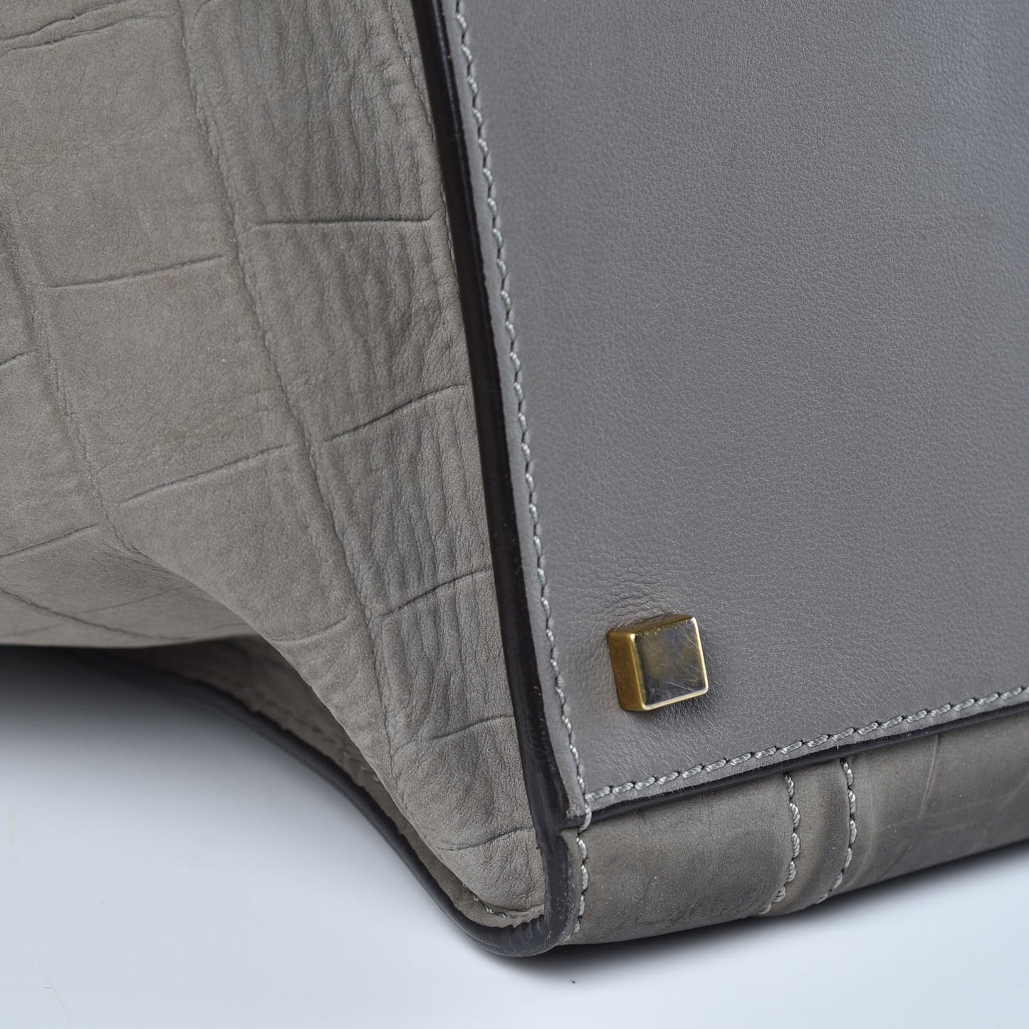Crocodile Embossed Nubuck Large Phantom Luggage Grey