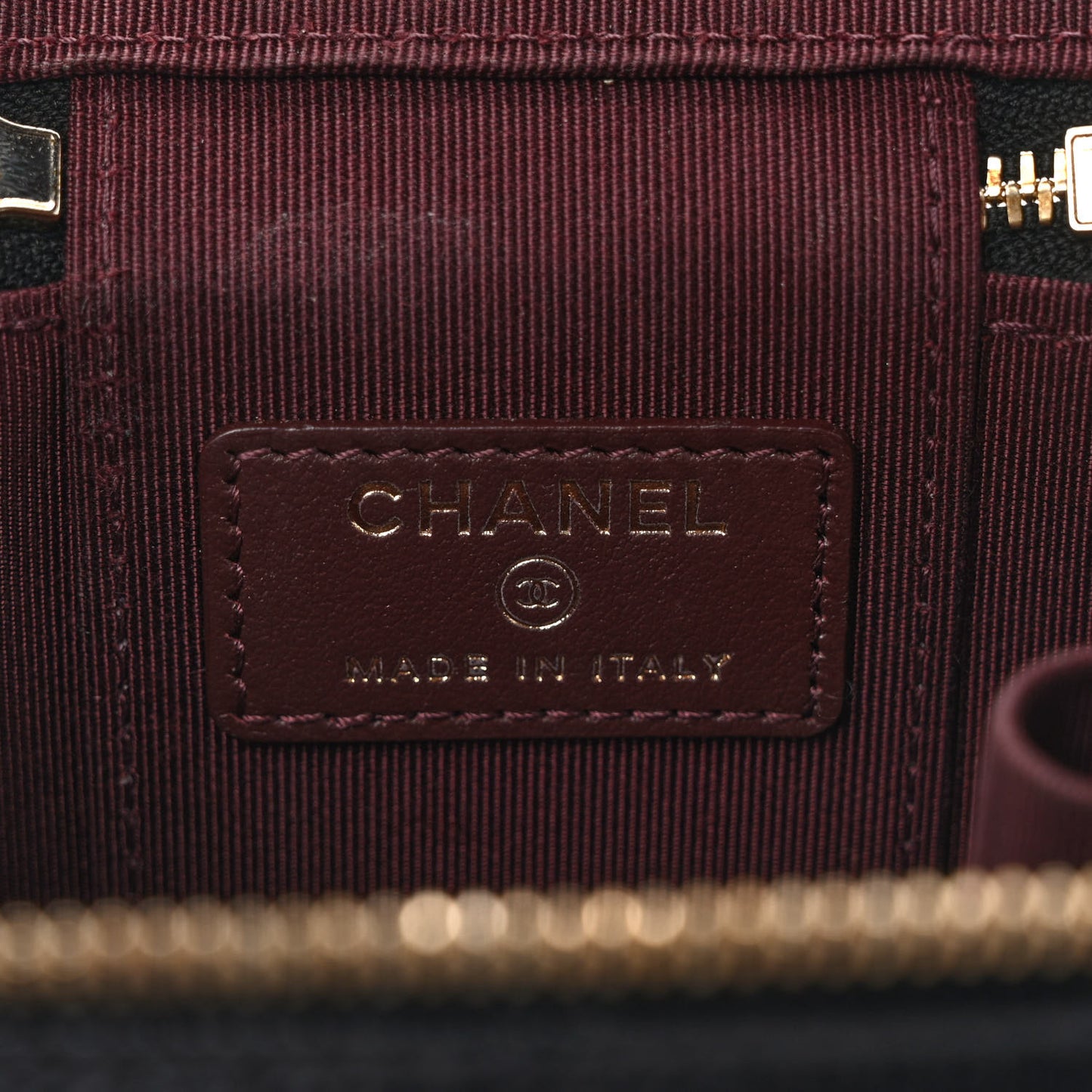 Caviar Quilted Mini Vanity Case With Chain Black