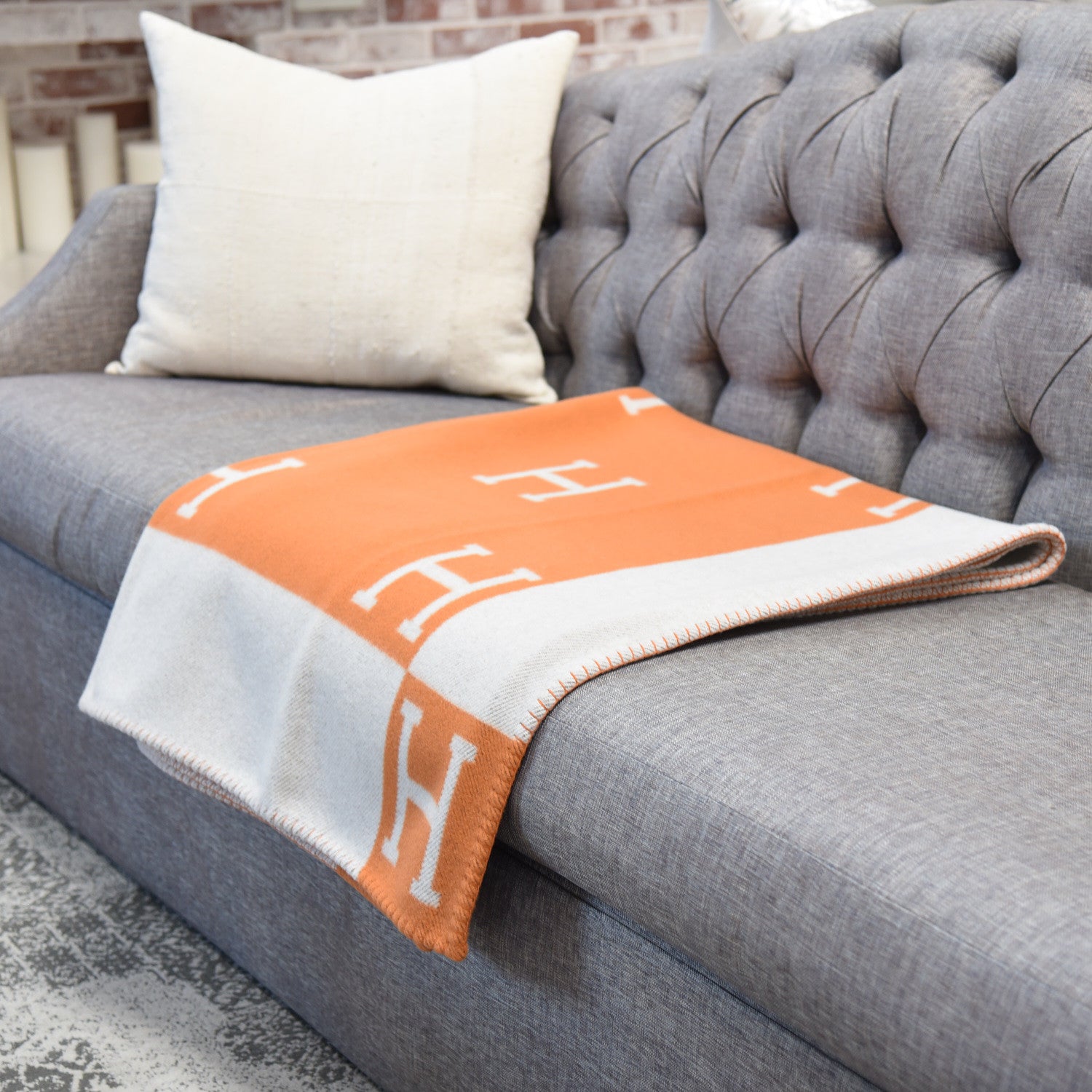 Hermes Wool Cashmere Signature Classic Avalon Blanket Ecru Potiron 2 of 4