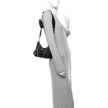 Prada Nylon Re-Edition 2005 Shoulder Bag Black 2 of 11