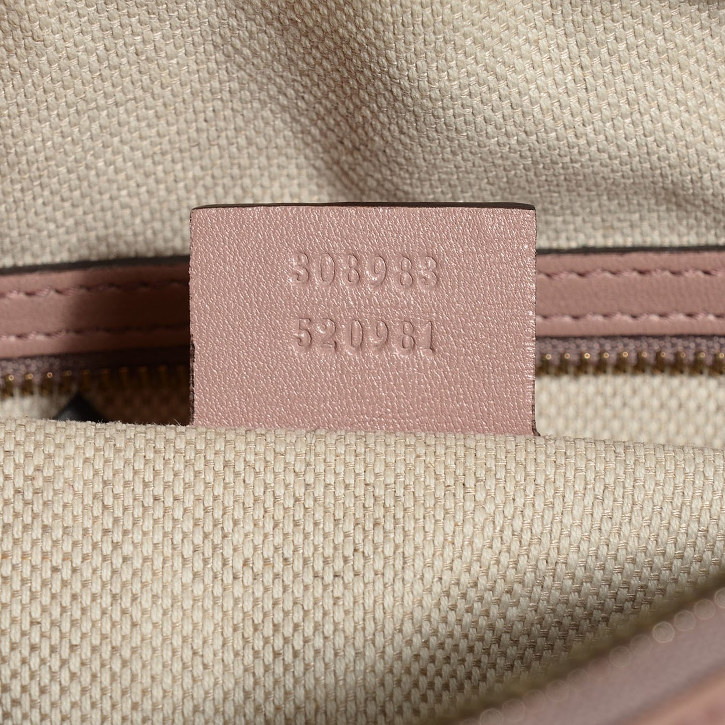 Soft Patent Small Soho Bowler Dark Cipria