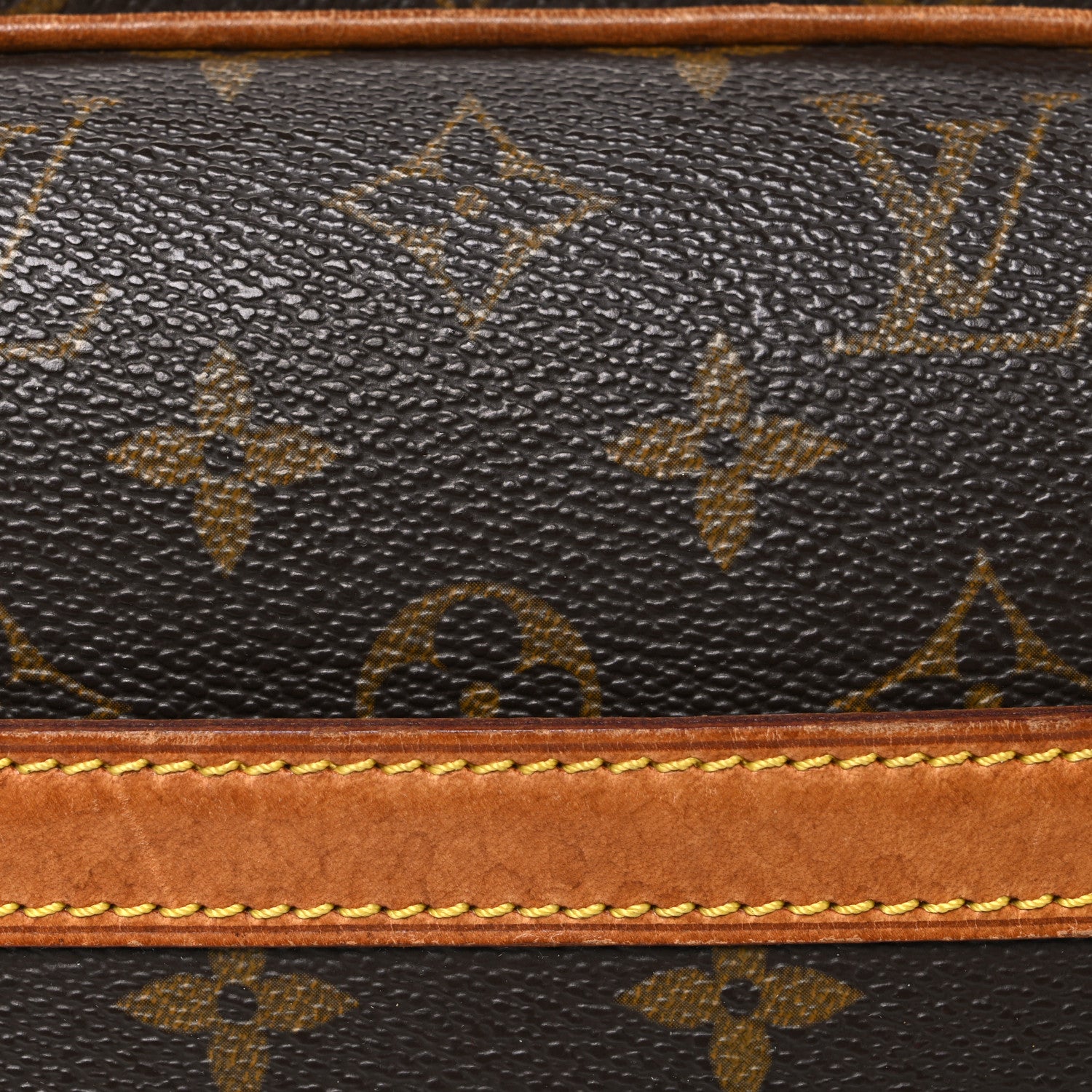 Louis Vuitton Monogram Reporter PM 7 of 10