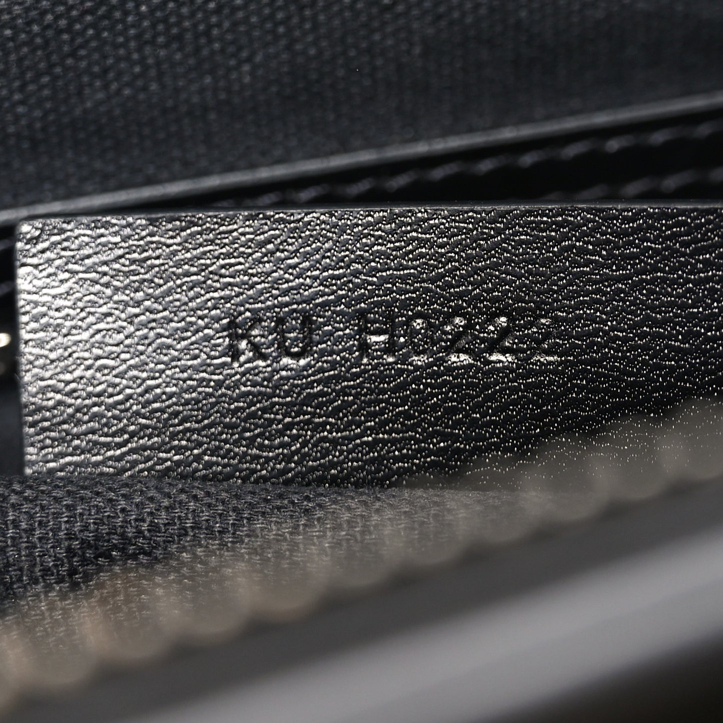 Shiny Lord Calfskin Medium Antigona Black