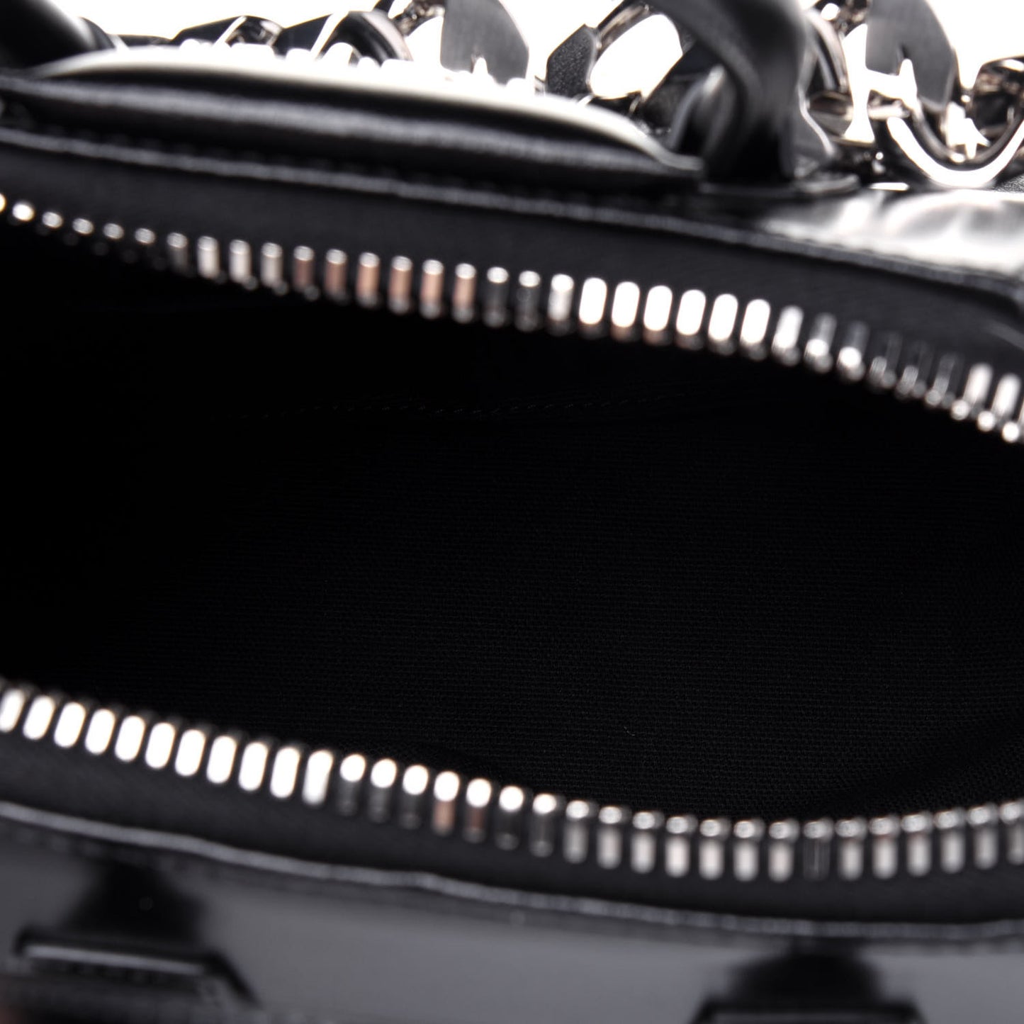 Shiny Lord Calfskin Mini Antigona With Chain Black