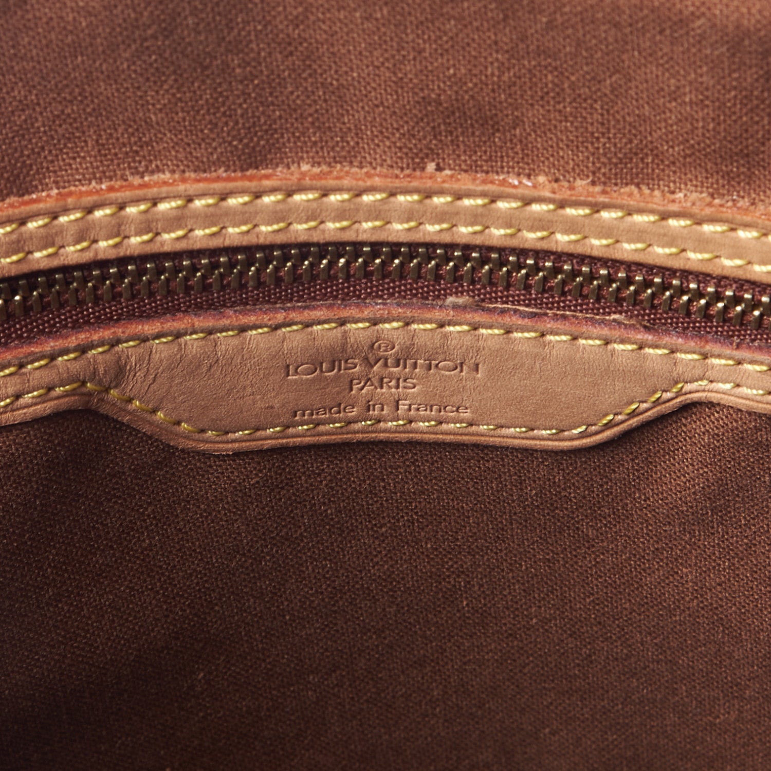 Louis Vuitton Monogram Cabas Mezzo 8 of 9