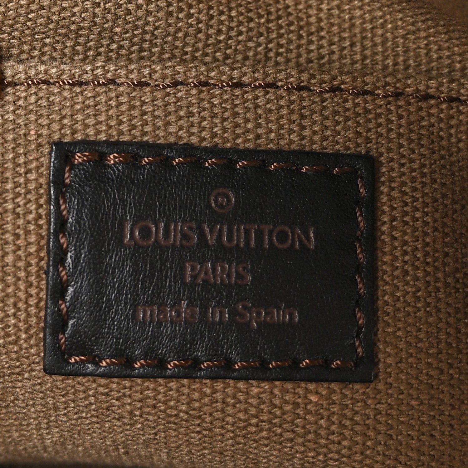 Louis Vuitton Utah Leather Sioux 7 of 12