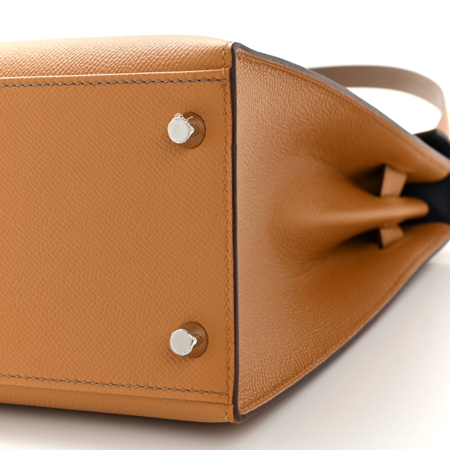 Epsom Casaque Kelly Sellier 28 Sesame Etoupe Bleu Indigo