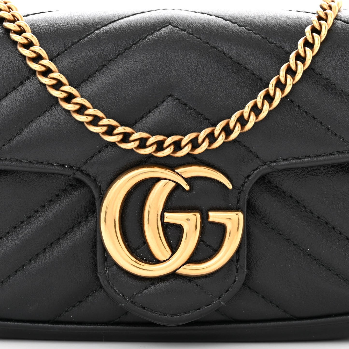 Calfskin Matelasse Super Mini GG Marmont Shoulder Bag Black