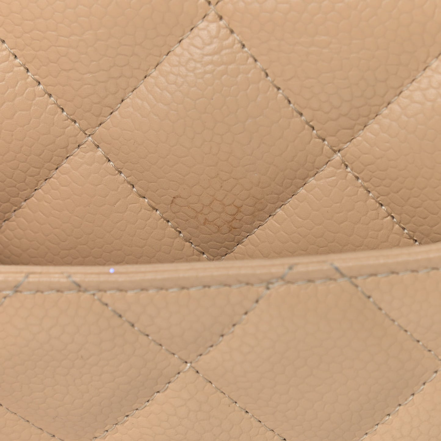Caviar Quilted Jumbo Double Flap Beige Clair
