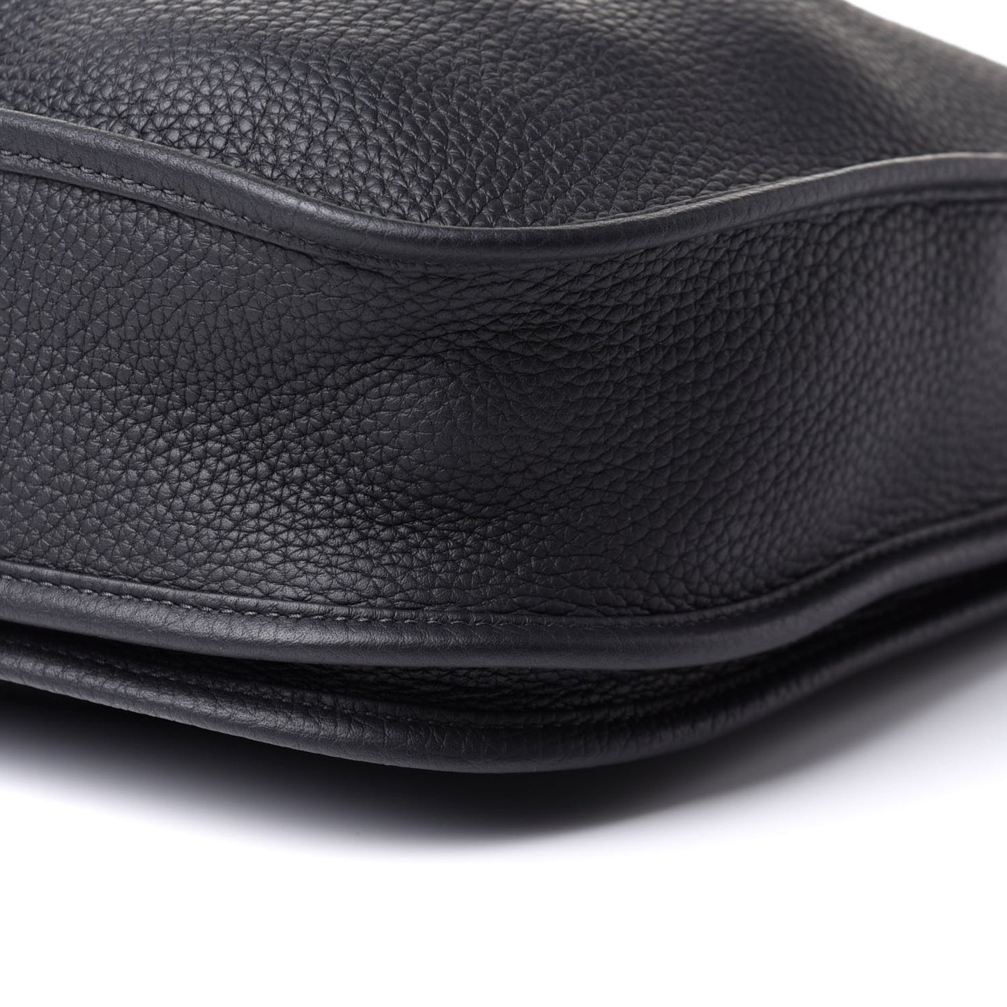 Taurillon Clemence Evelyne III PM Black