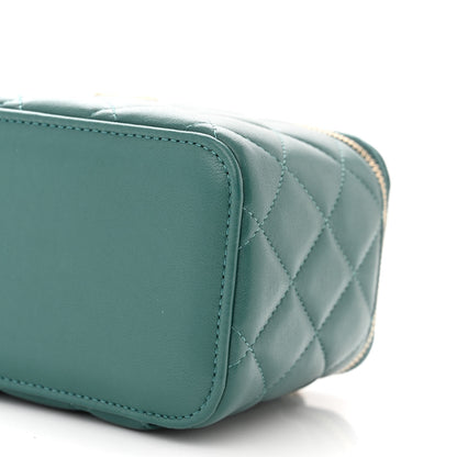 Chanel Lambskin Quilted Small Top Handle Vanity Case With Chain Green 10 of 11