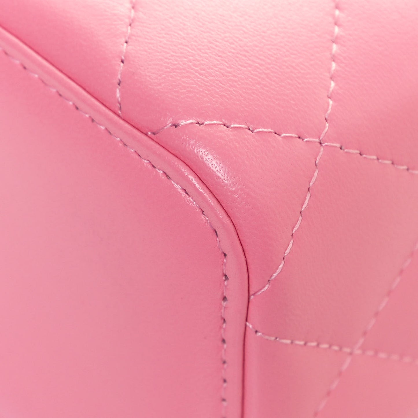 Lambskin Quilted Trendy Mini Vanity Case With Chain Pale Pink