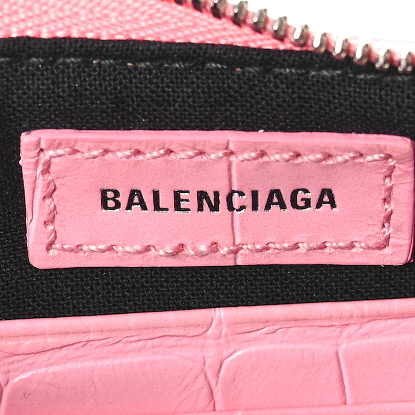Extra Supple Calfskin Crocodile Embossed Le Cagole Mini Purse With Chain Sweet Pink
