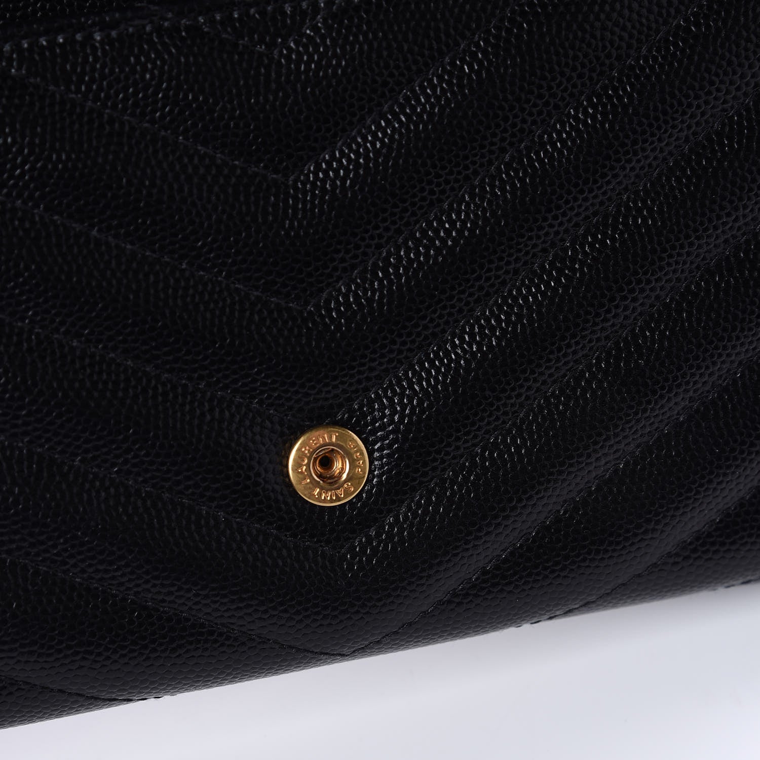 Saint Laurent Grain De Poudre Matelasse Chevron Small Monogram Chain Wallet Black 10 of 11