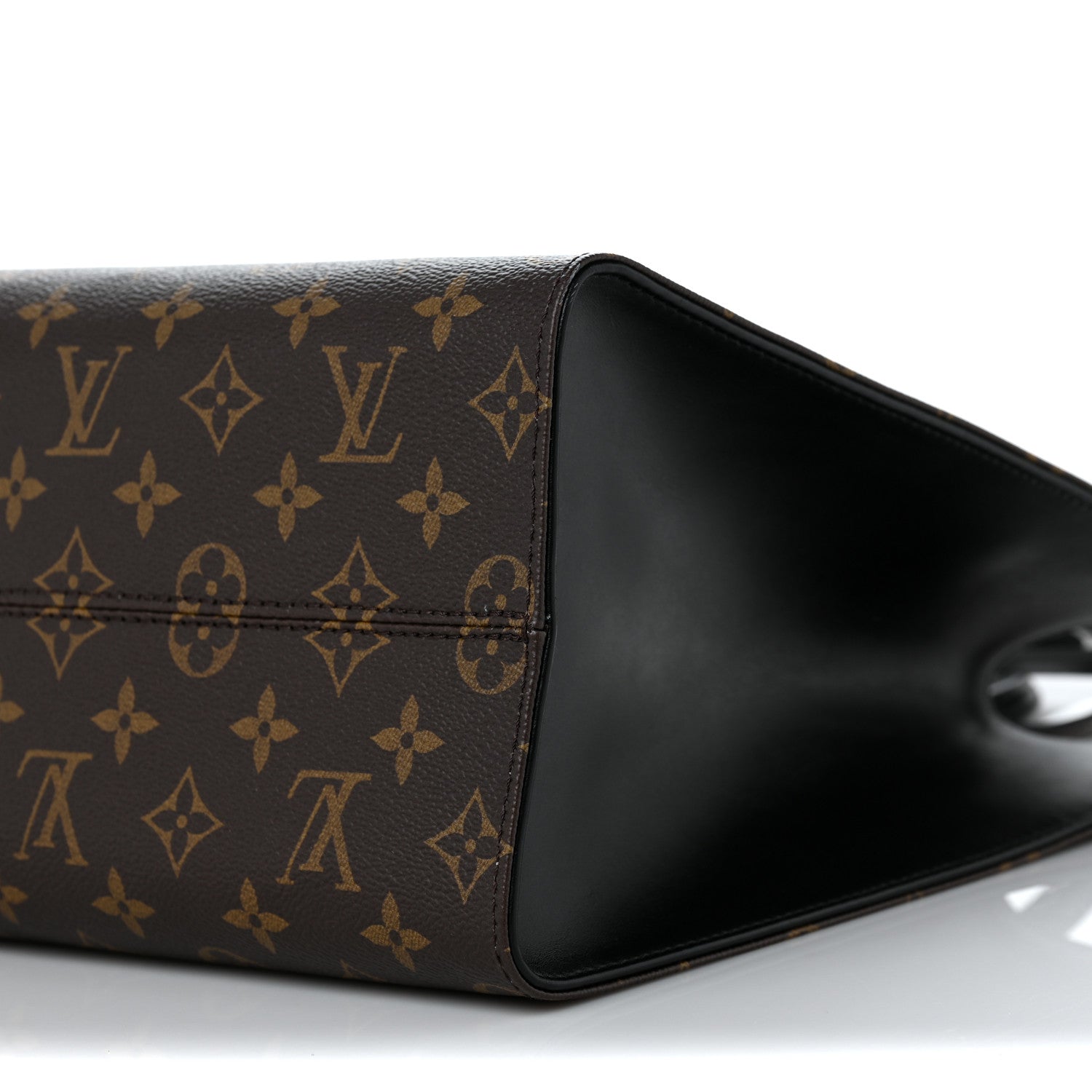 Louis Vuitton Monogram Fall In Love Onthego MM 8 of 8