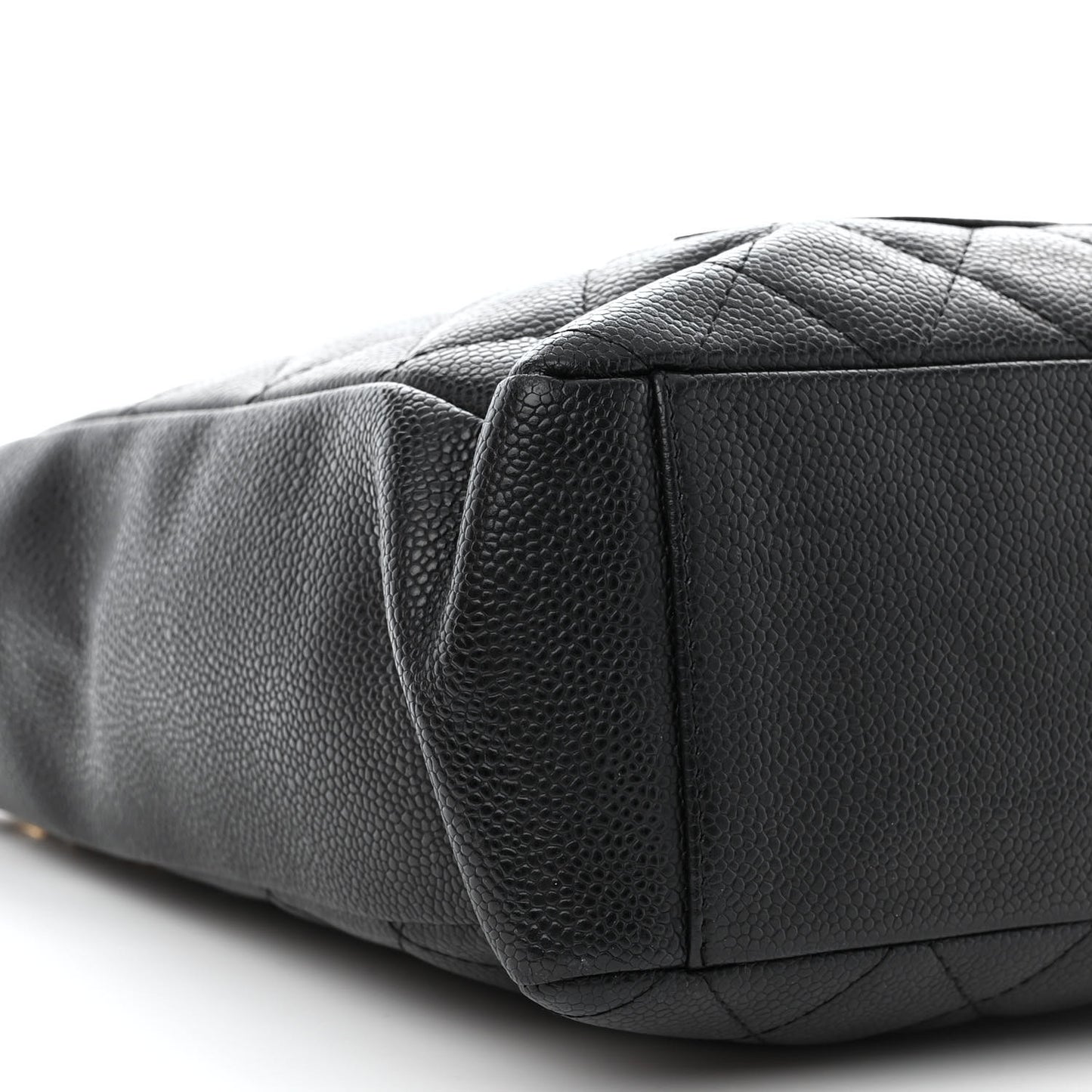 Caviar Quilted Petit Shopping Tote PST Black