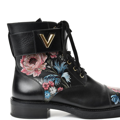 Louis Vuitton Calfskin Wonderland Ranger Flowers Boots 39.5 Black 8 of 9