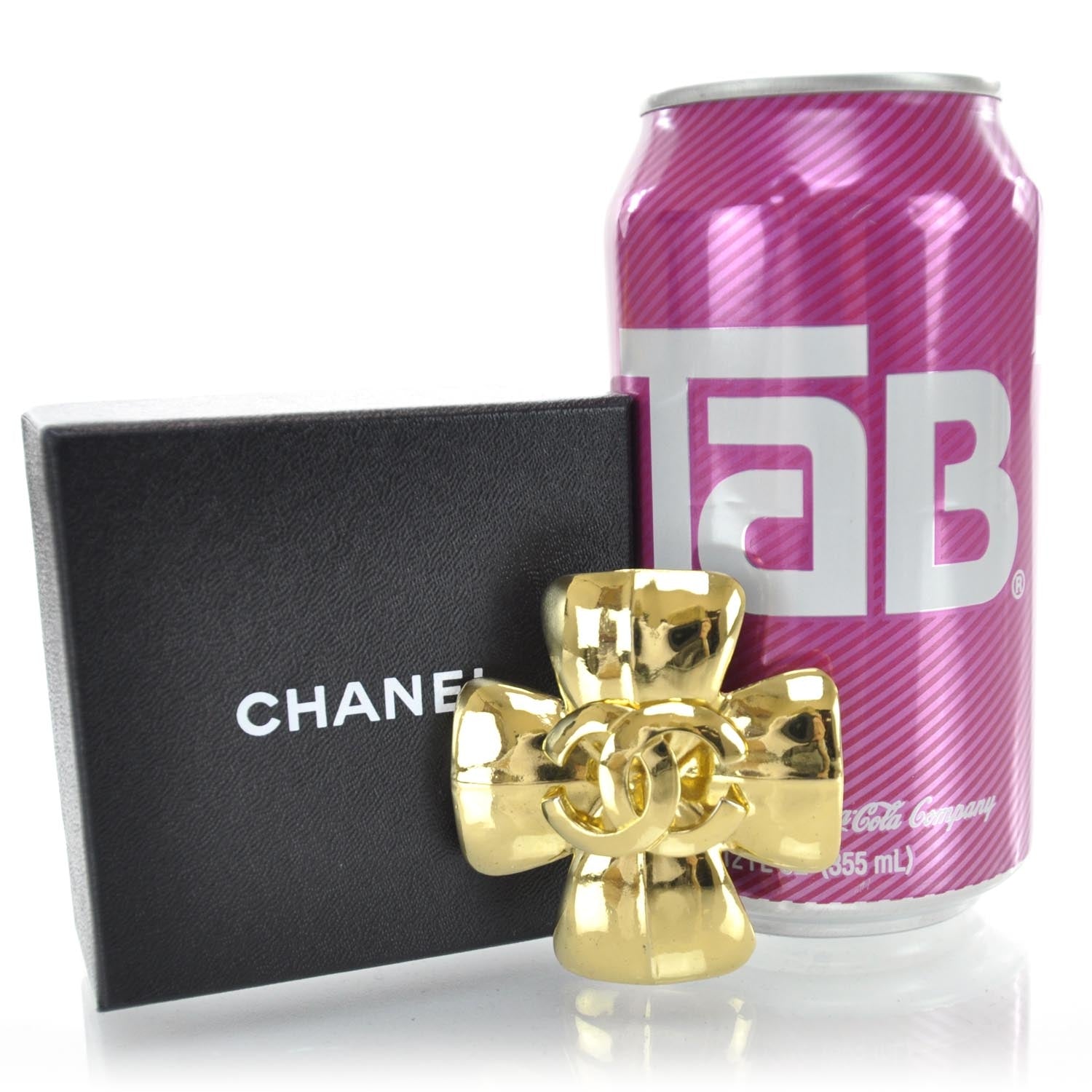 Chanel CC Brooch Gold 2 of 5