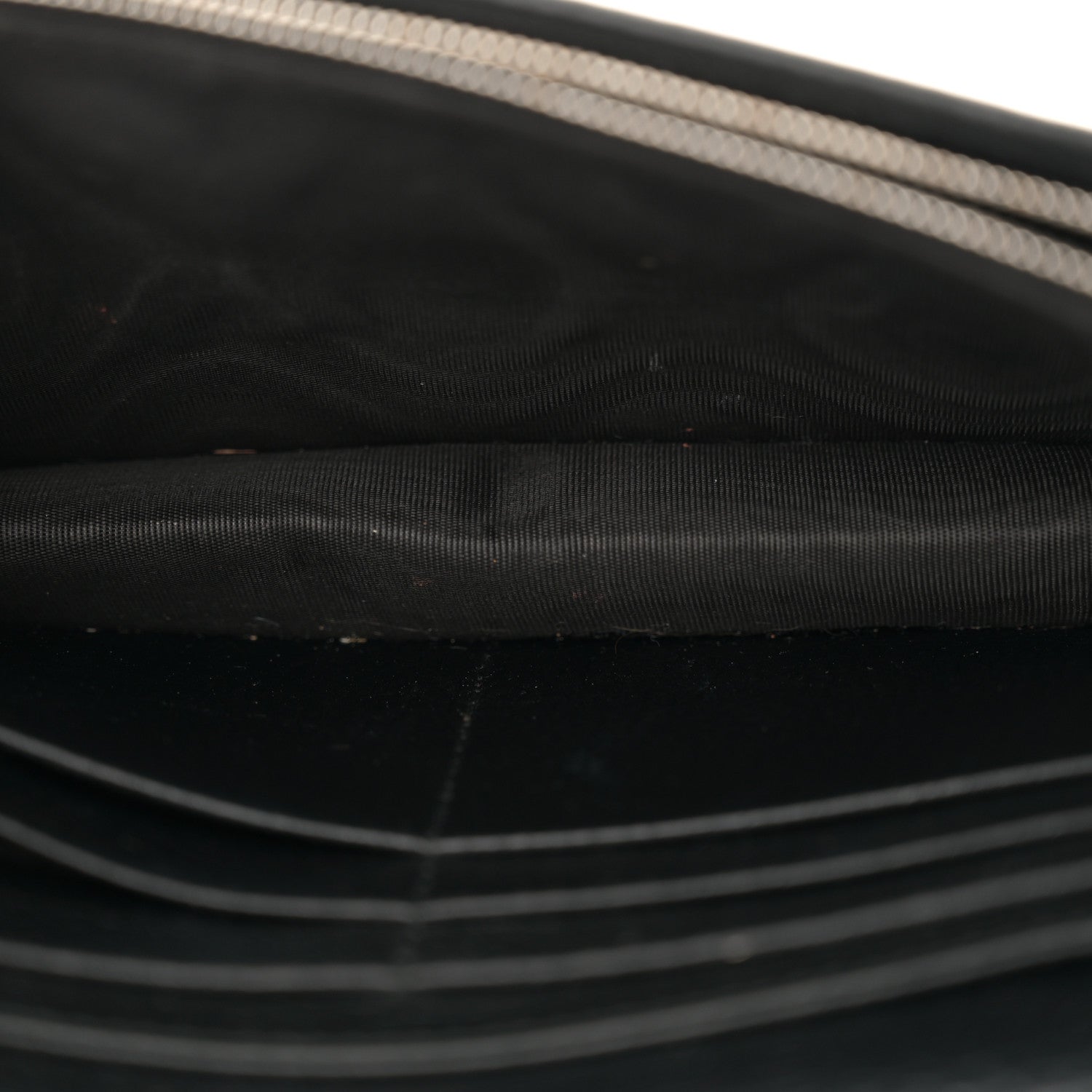 Gucci Dollar Calfskin Enamel Monochrome Mini GG Marmont Chain Wallet Black 5 of 9