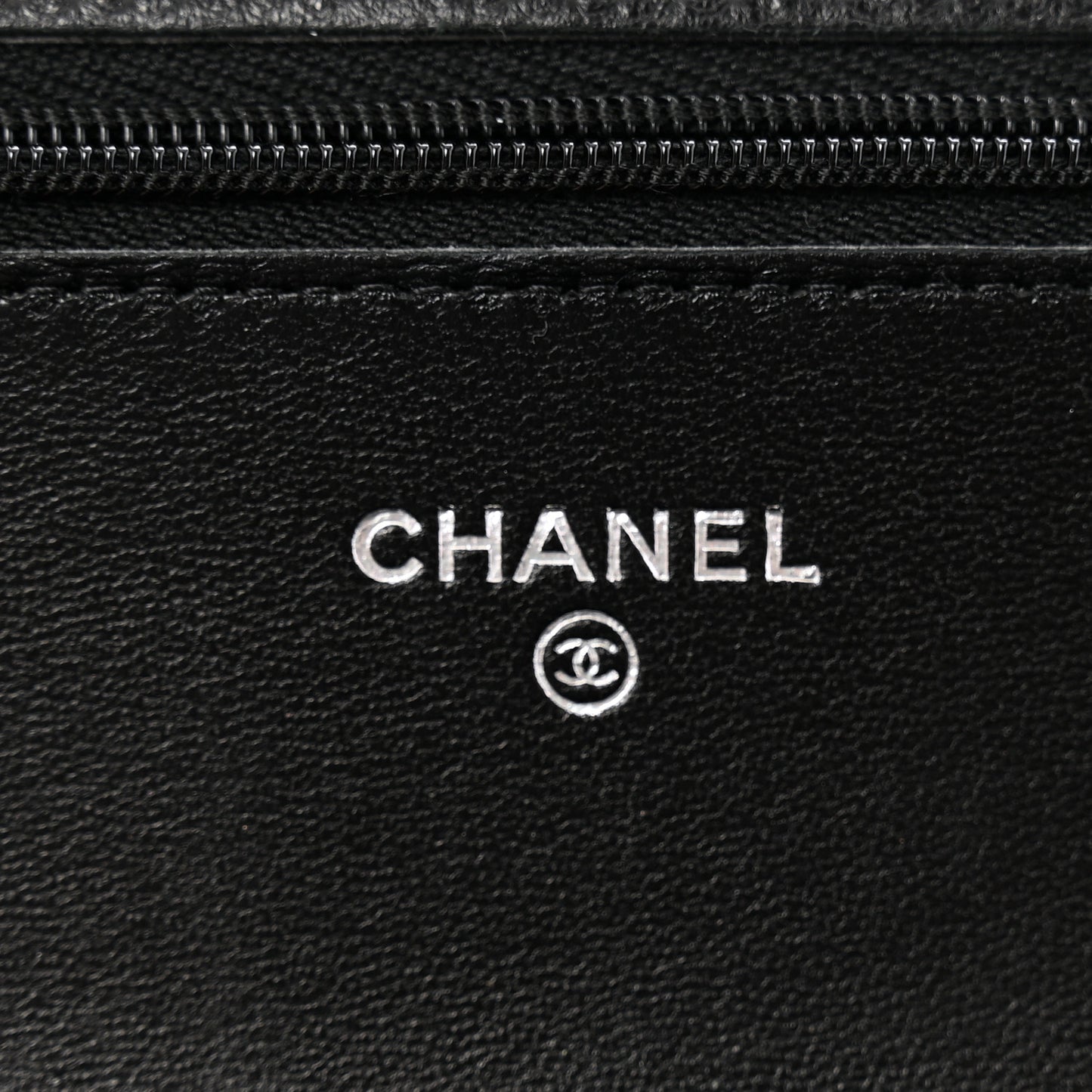 Lambskin Quilted Wallet On Chain WOC So Black