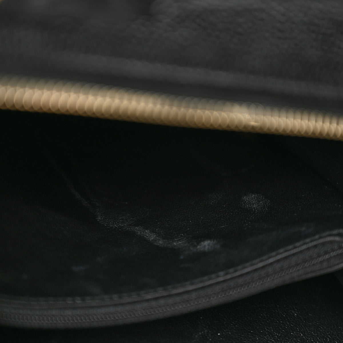 Chanel Caviar Quilted Medium CC Filigree Vanity Case Black 11 of 14