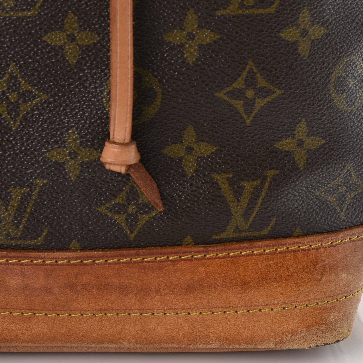 Monogram Noe