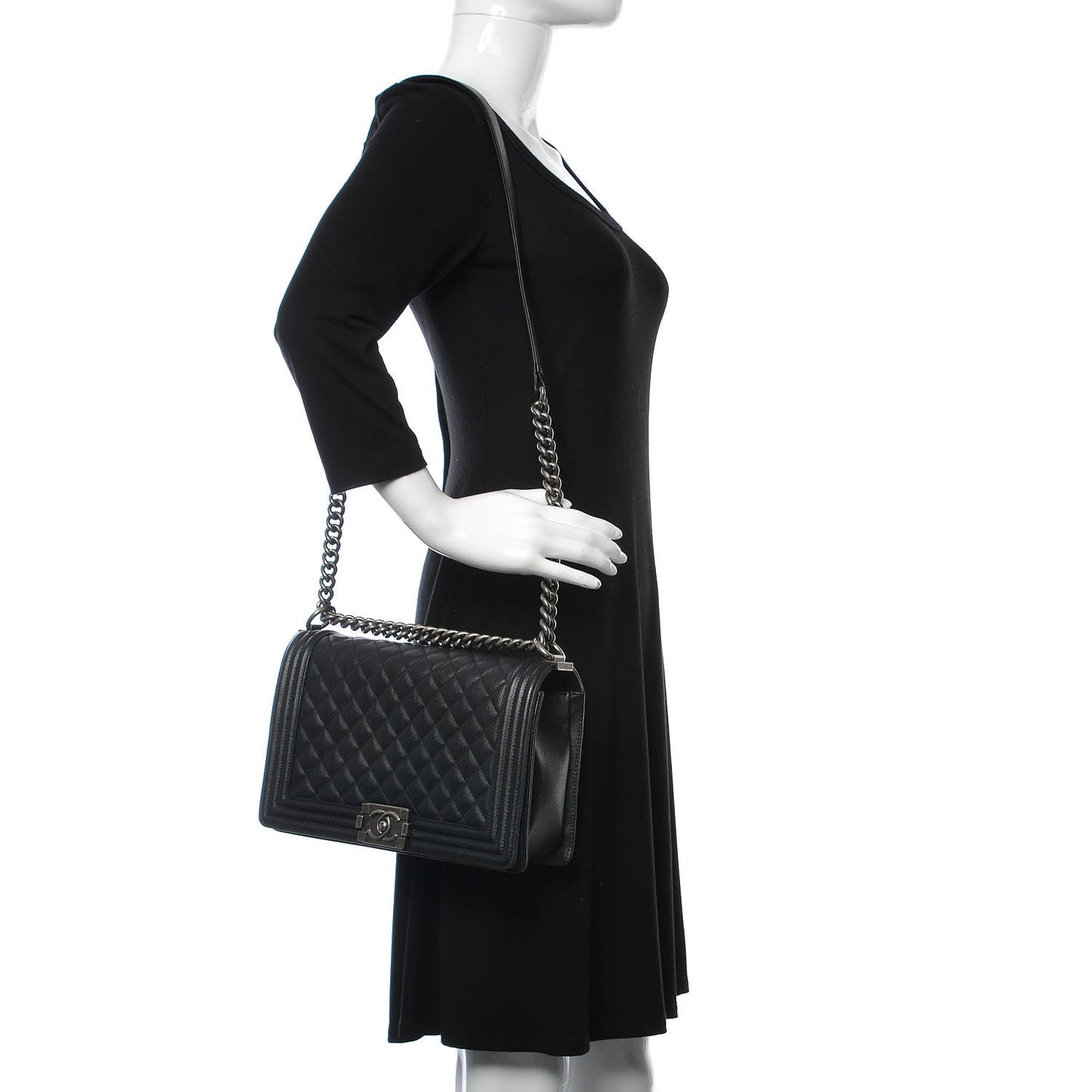 Caviar Quilted New Medium Boy Flap Black