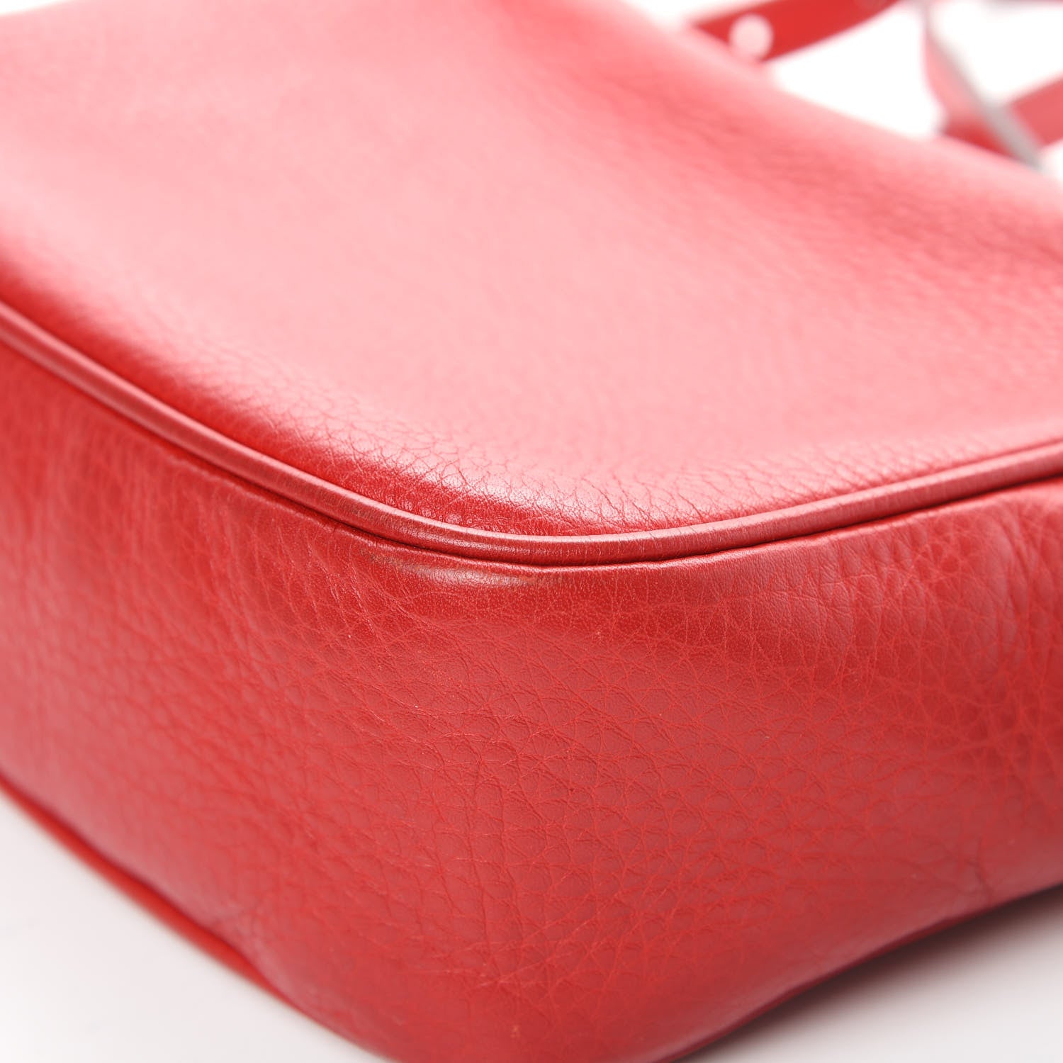 Gucci Pebbled Calfskin Small Soho Disco Bag Tabasco Red 11 of 16