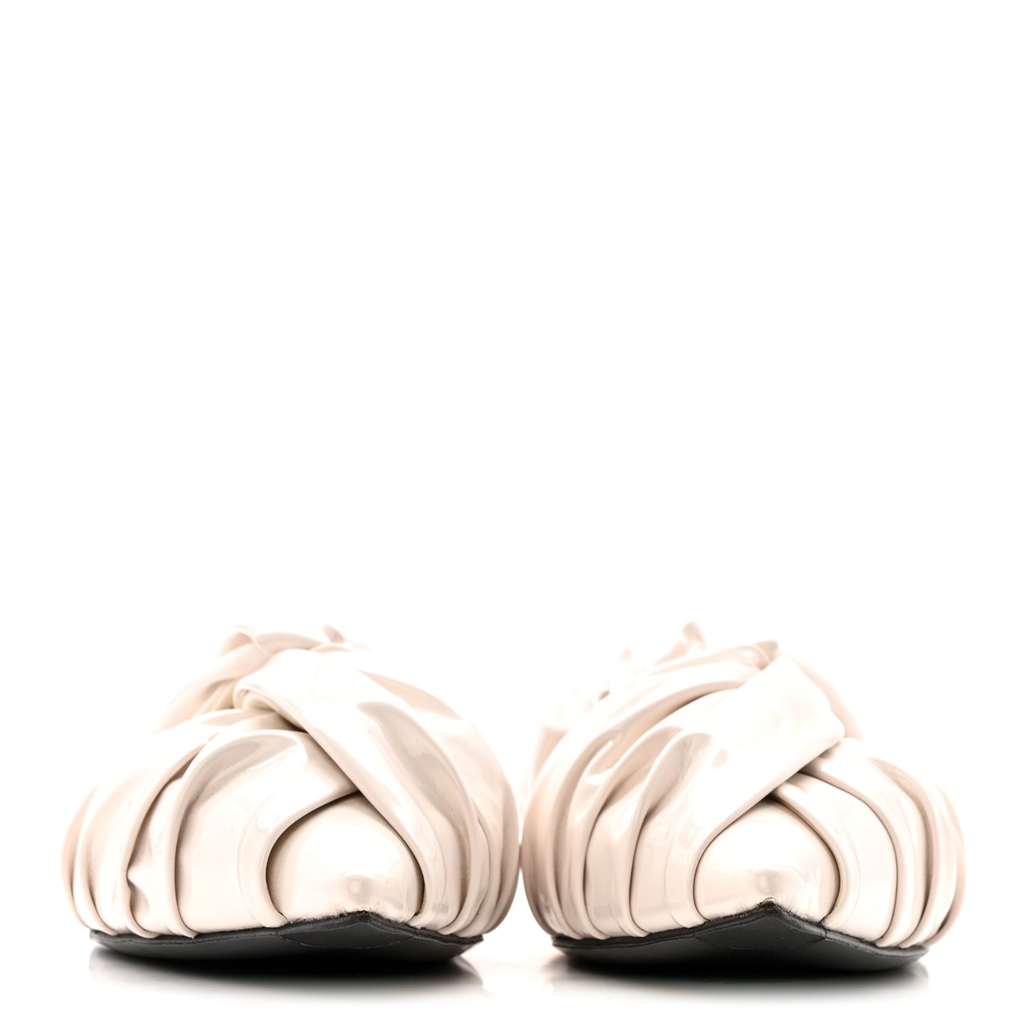 Lambskin Show Twist Flat Mule Sandals 40 Ivory