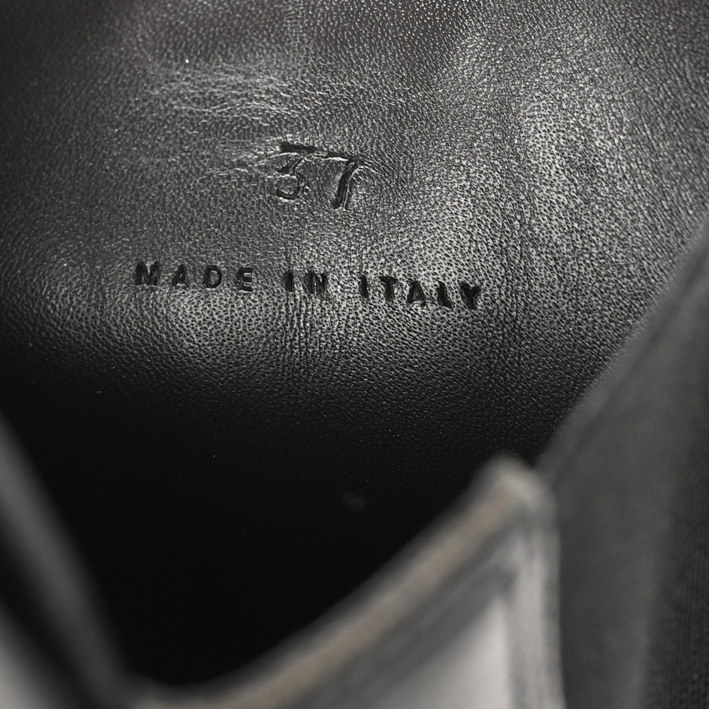 Calfskin The Tire Chelsea Boots 37 Black Bright Red