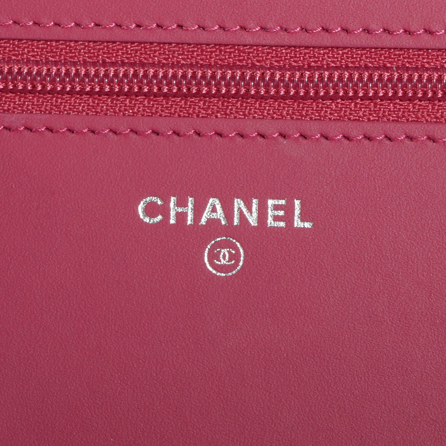 Patent Quilted Brilliant Wallet On Chain WOC Dark Pink