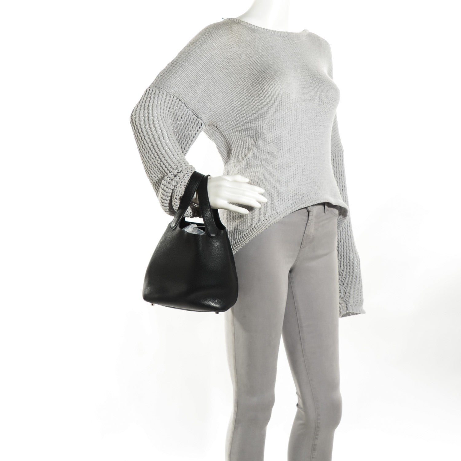 Hermes Taurillon Clemence Picotin Lock 18 PM Black 11 of 18