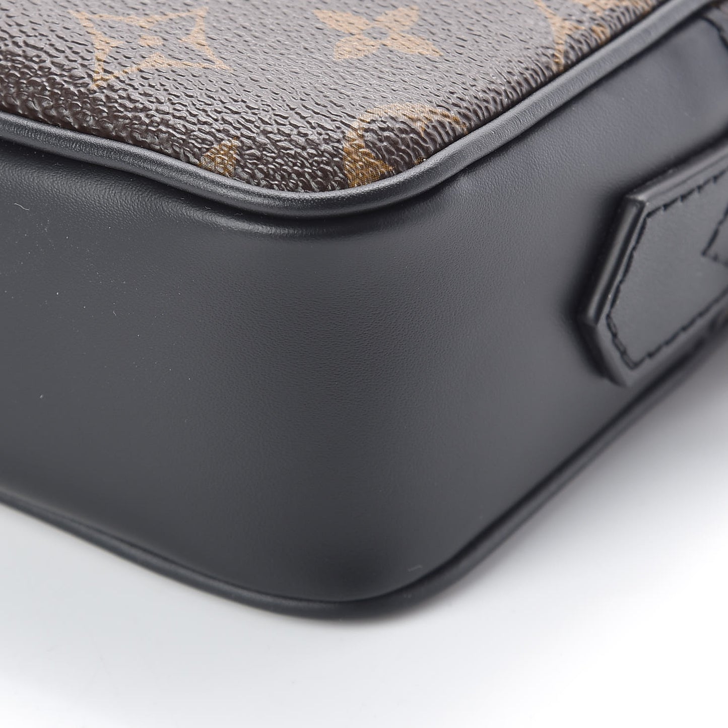 Monogram Macassar Kasai Clutch Black