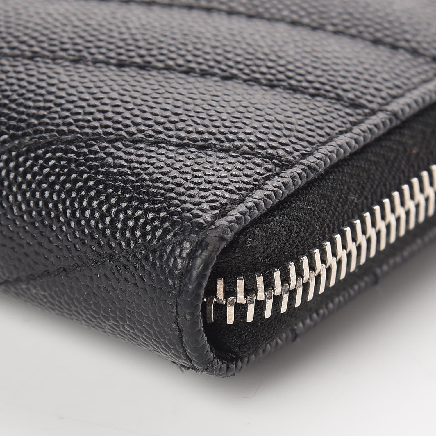 Saint Laurent Grain De Poudre Matelasse Chevron Monogram Zip Around Wallet Black 9 of 12