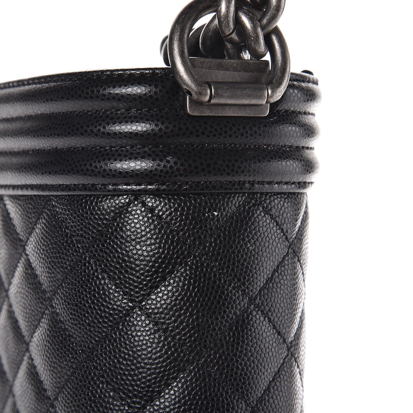 Caviar Quilted Medium Boy Flap Black
