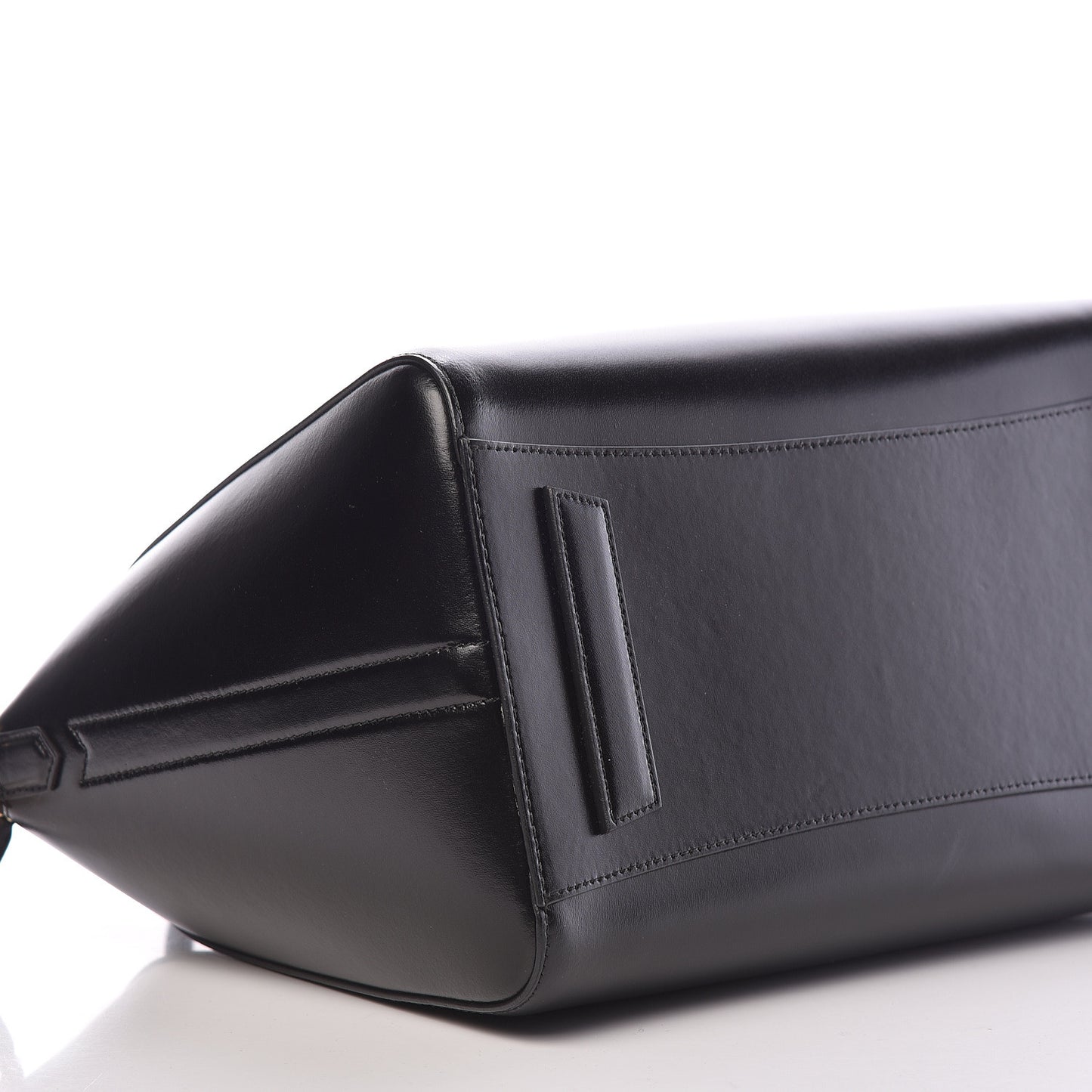 Shiny Lord Calfskin Medium Antigona Black