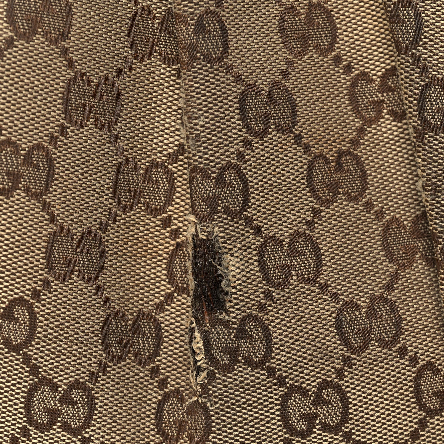 Gucci Monogram Margaux Calfskin Medium Sukey Top Handle Bag Beige Ebony Mystic White 18 of 22