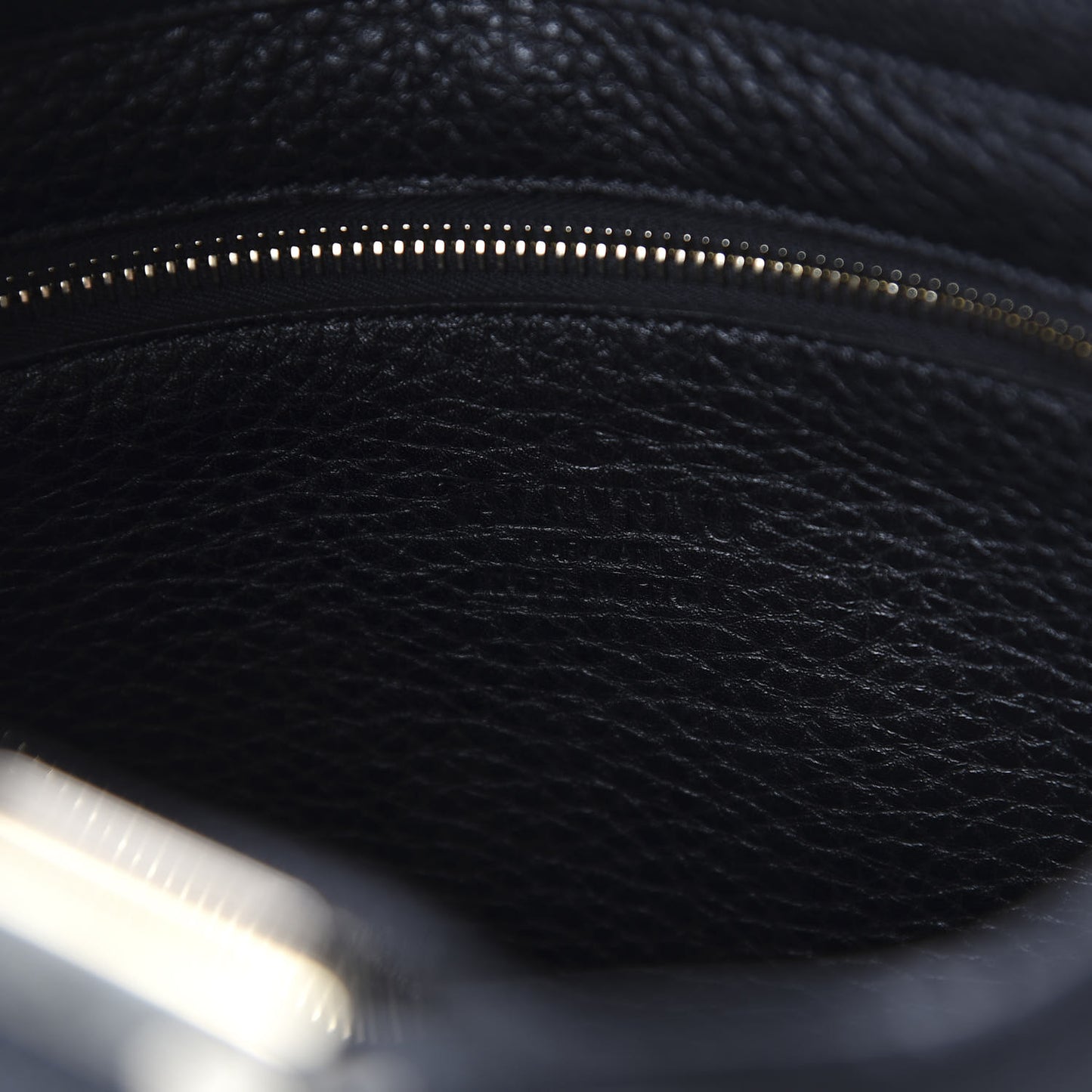Pebbled Calfskin Small Rockstud Flip-Lock Messenger Bag Black
