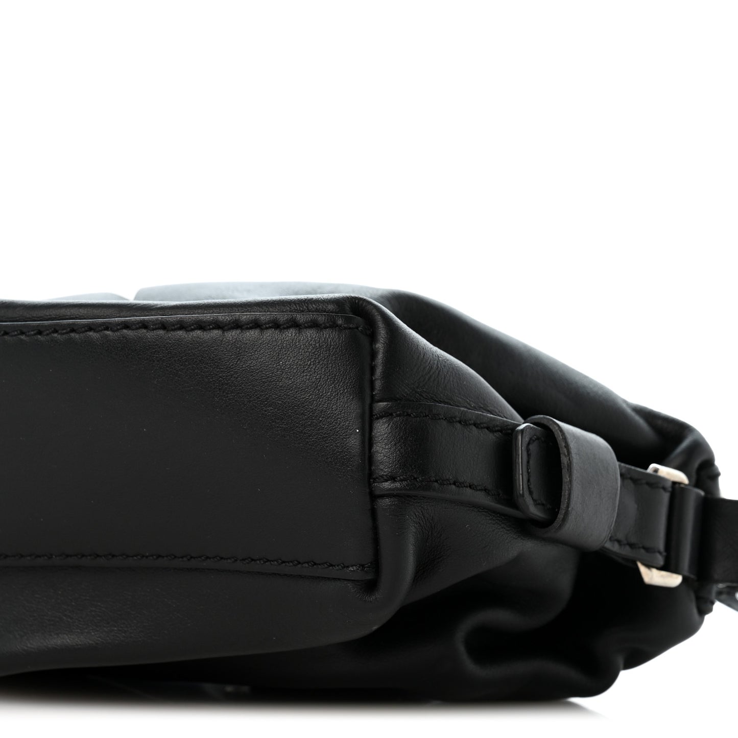 Waxed Calfskin Micro Nightingale Black