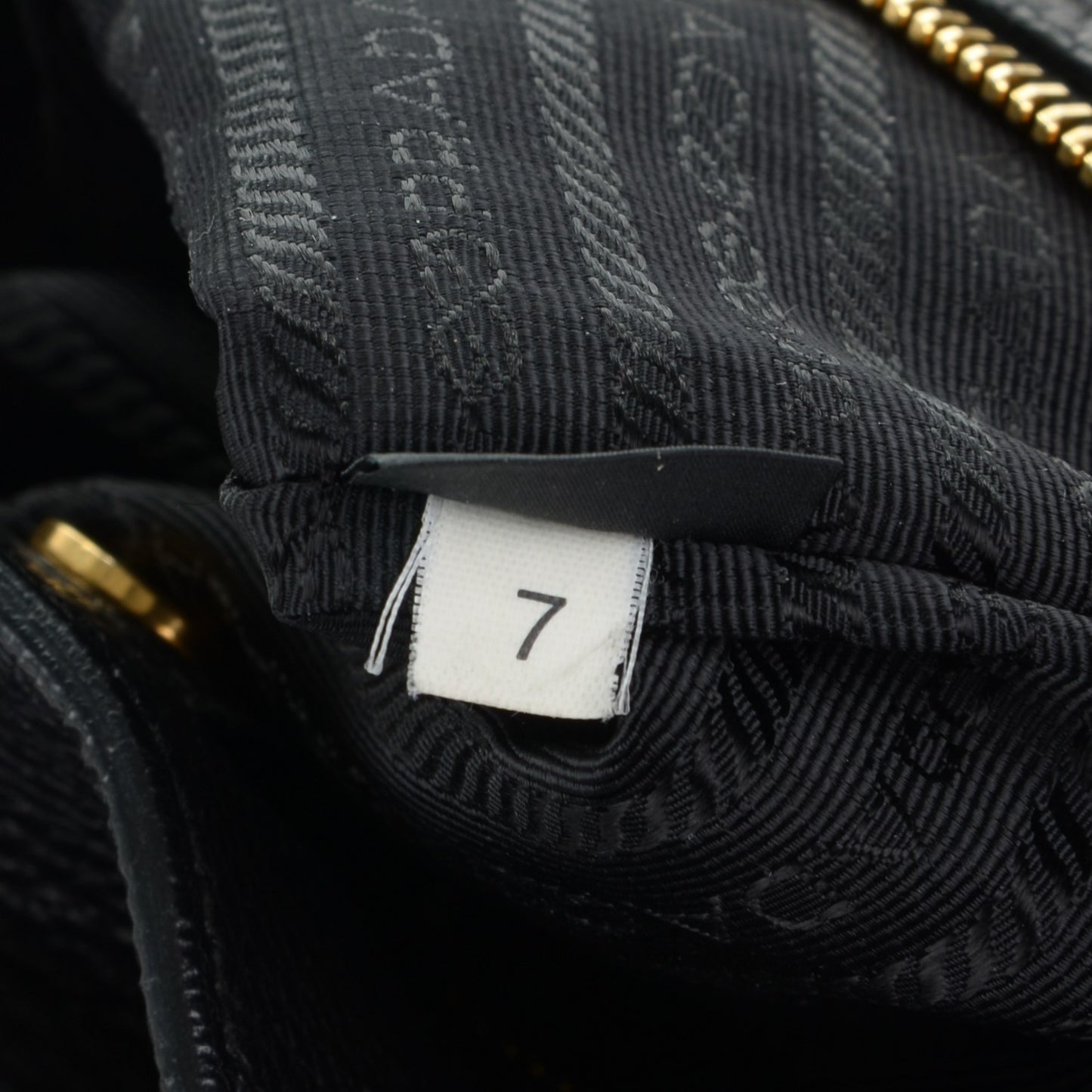 Vitello Daino Tote Nero Black