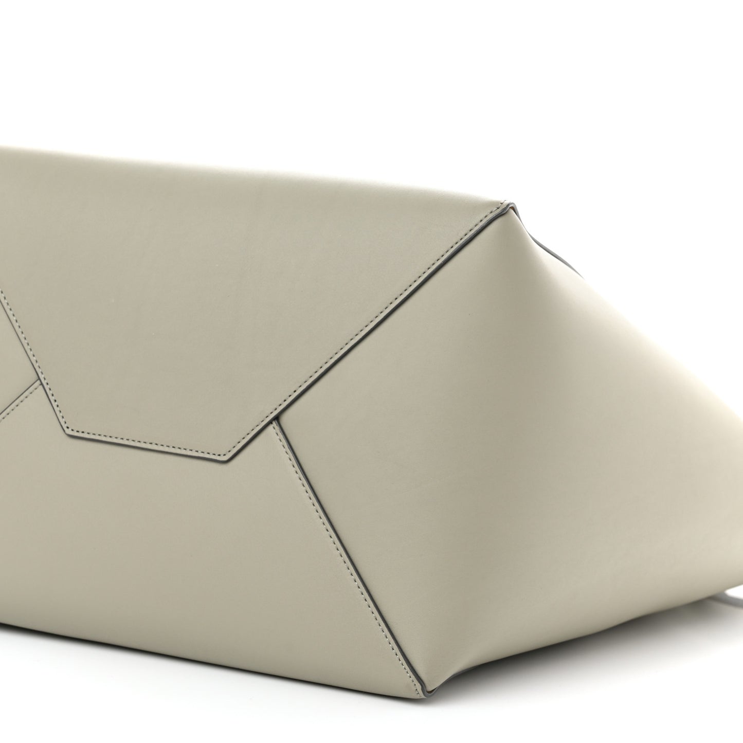 Smooth Calfskin Medium Belt Cabas Phantom Arctic