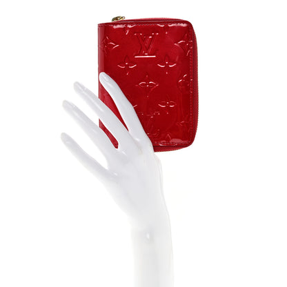 Louis Vuitton Vernis Broome Zip Wallet Pomme D'Amour 2 of 12