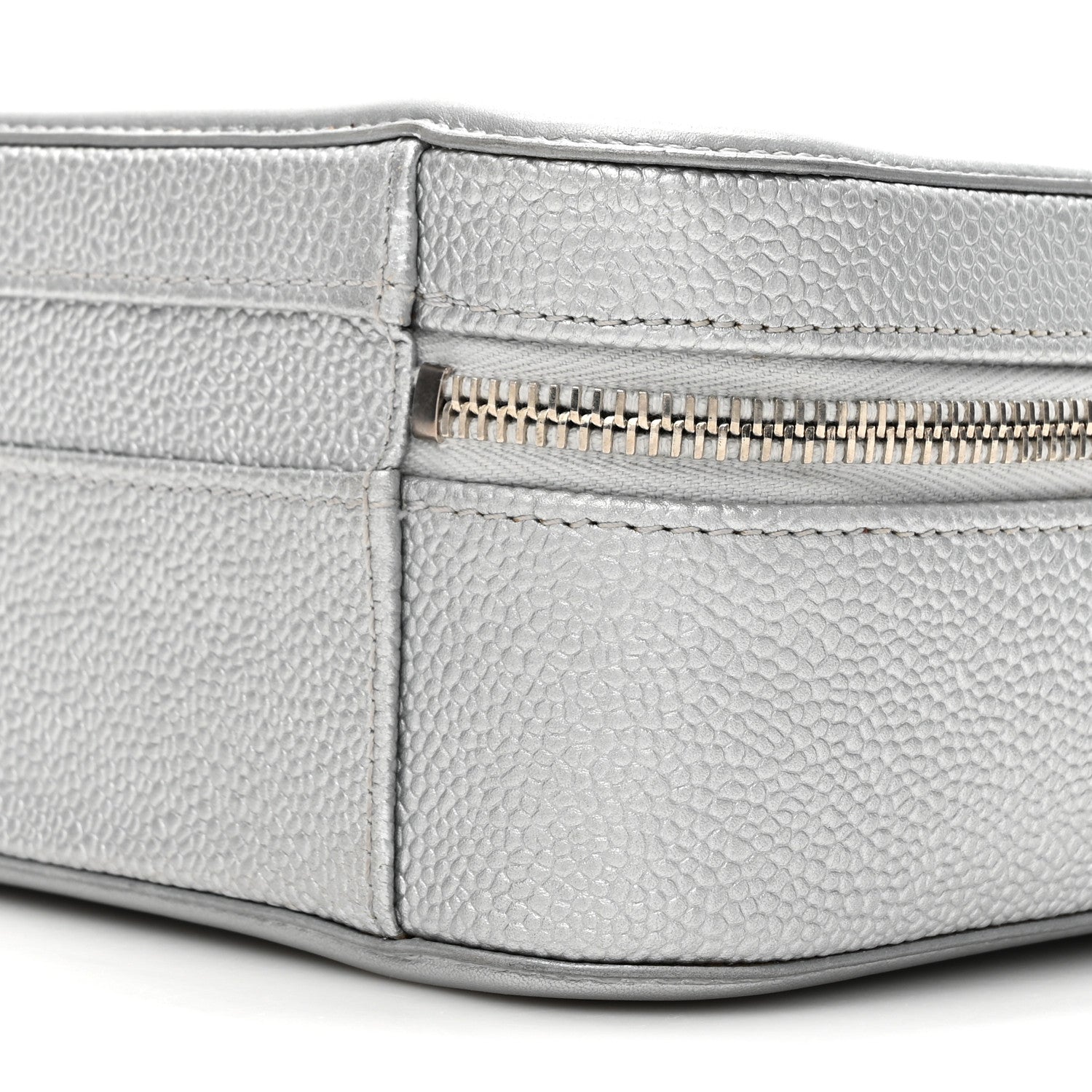 Chanel Metallic Caviar Quilted Medium CC Filigree Vanity Case Silver 9 of 10