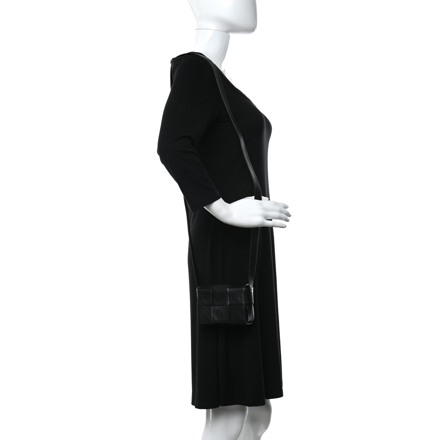 Paper Calfskin Intrecciato Cassette Black