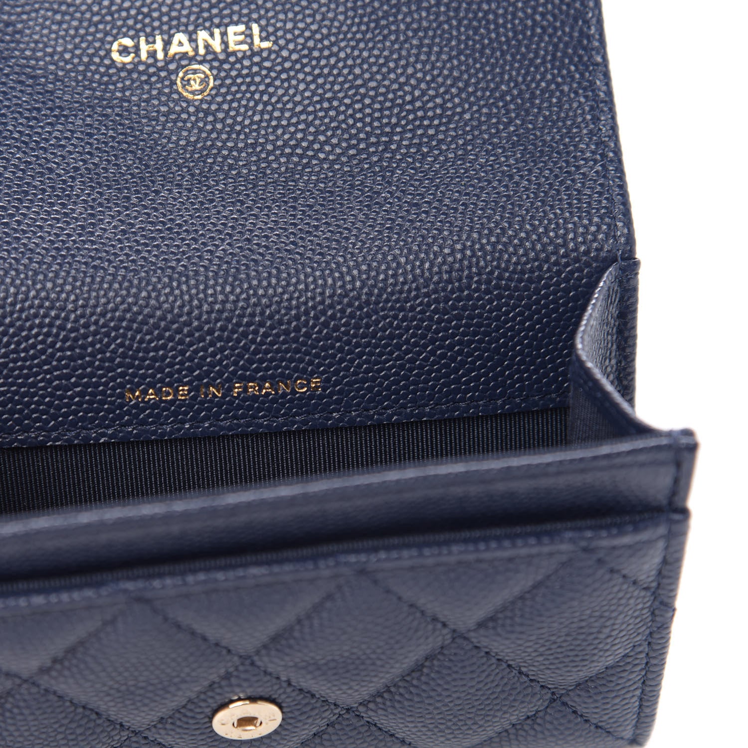 Chanel Iridescent Caviar Quilted Flap Card Holder Dark Blue 7 of 9