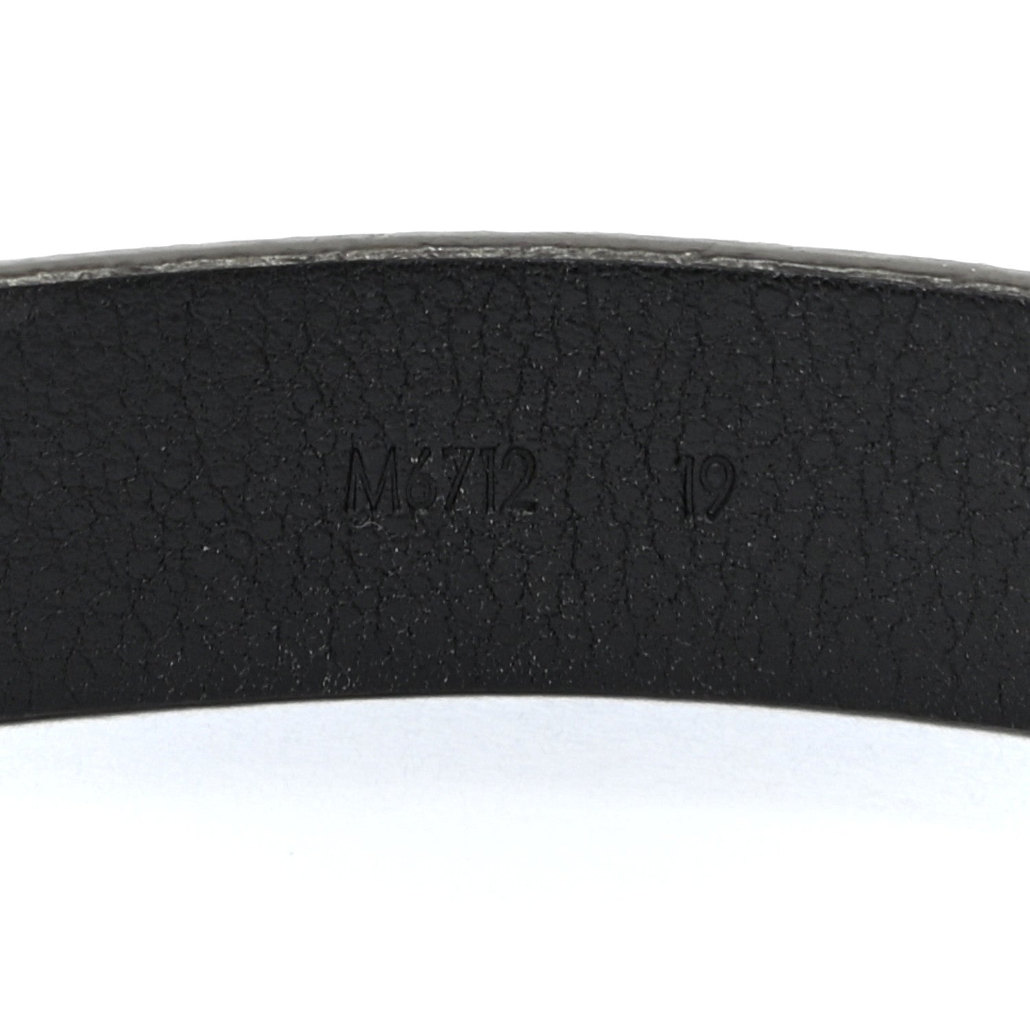 Louis Vuitton Taiga Bracelet 19 Acajou 5 of 8