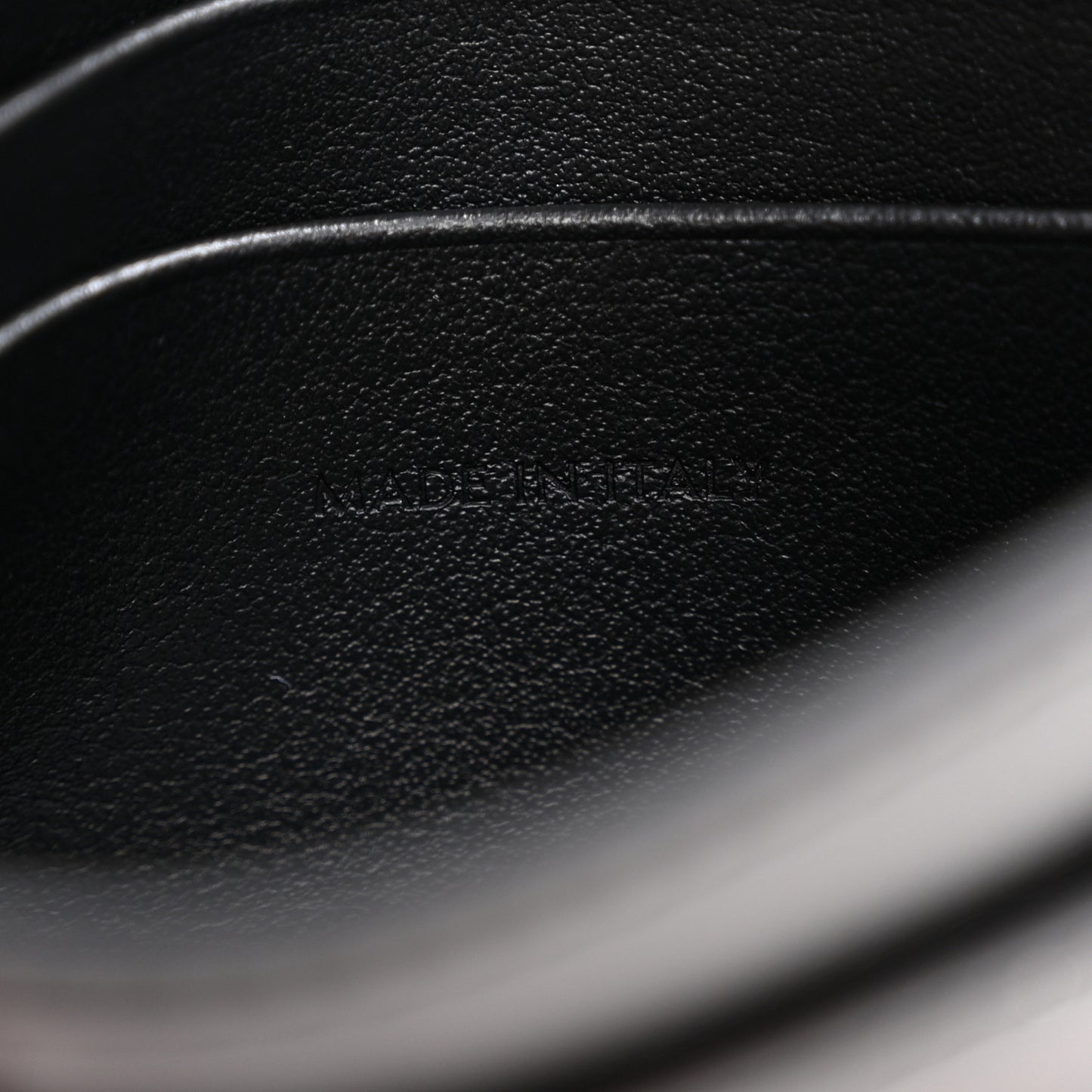 Shiny Calfskin Triomphe Flap Card Holder Black