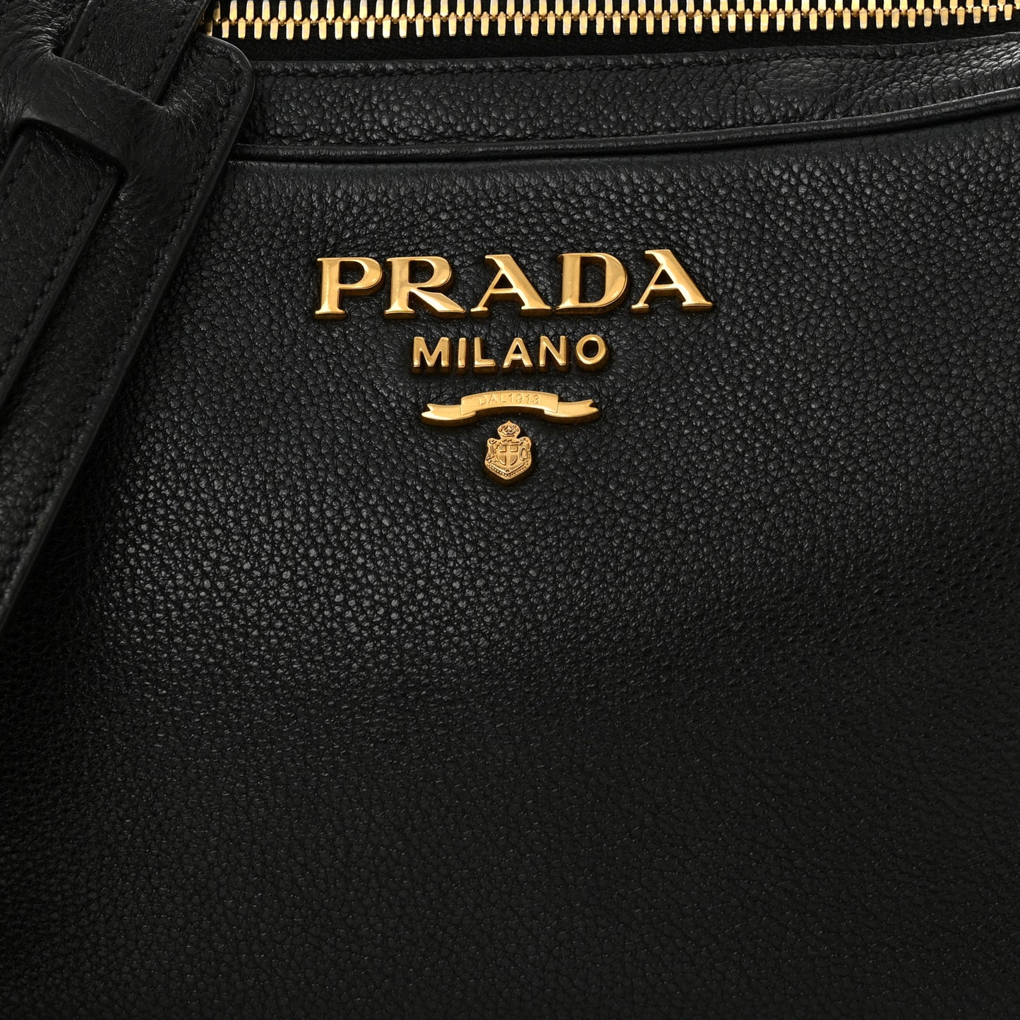 Vitello Daino Medium Double Zip Shoulder Bag Black