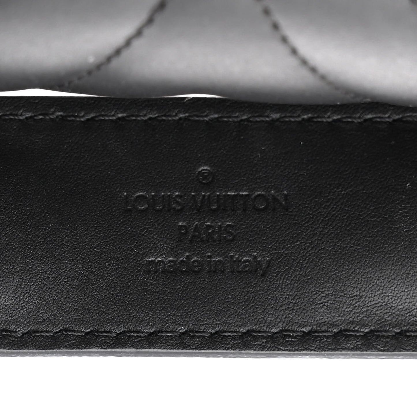 Calfskin New Wave Chain MM Black