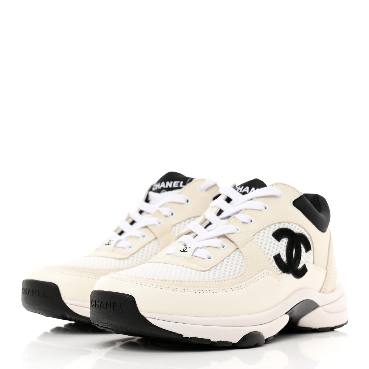 Mesh Suede Calfskin Grained Calfskin Womens CC Sneakers 37 White Black